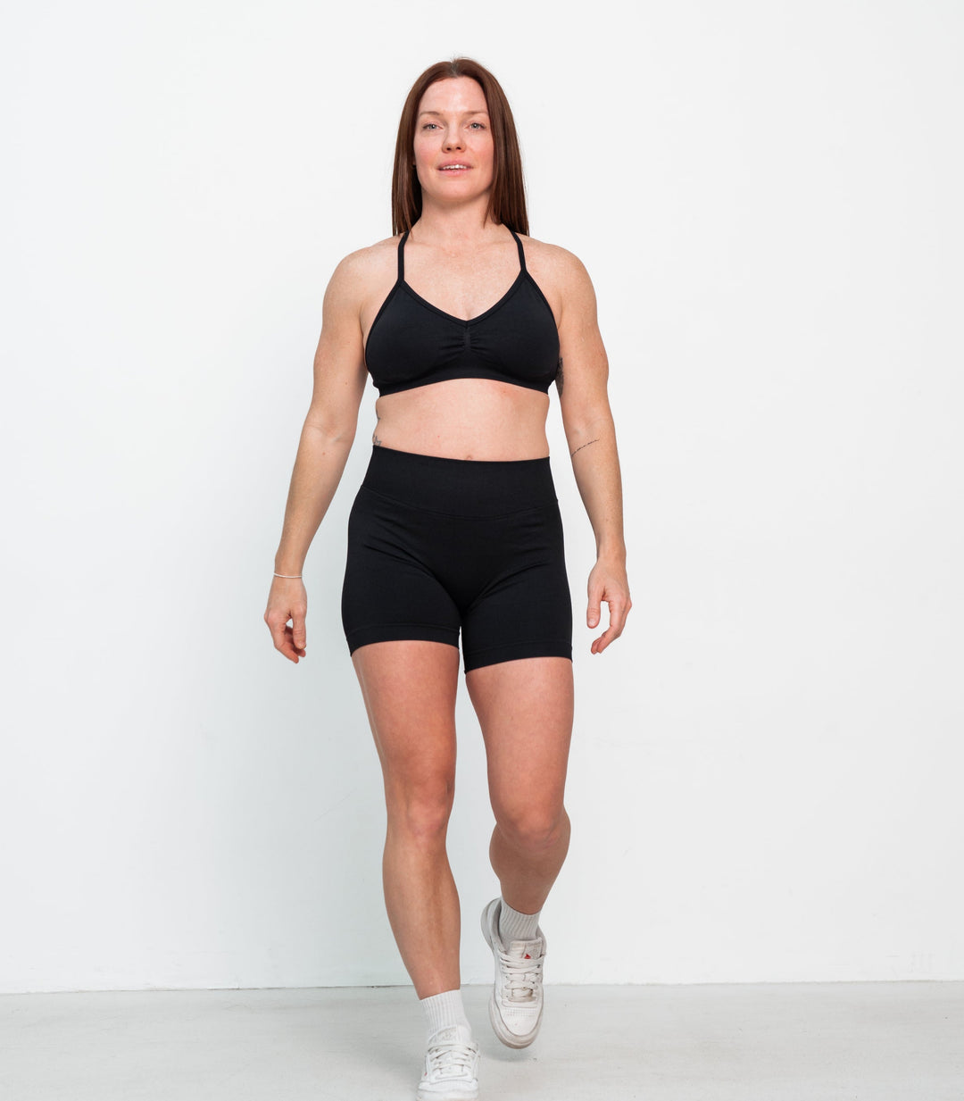 The Dawn Verso Performance Bra- Black