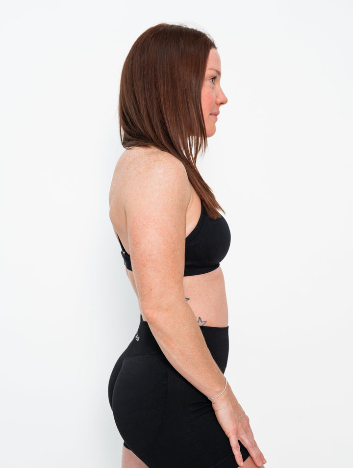 The Dawn Verso Performance Bra- Black